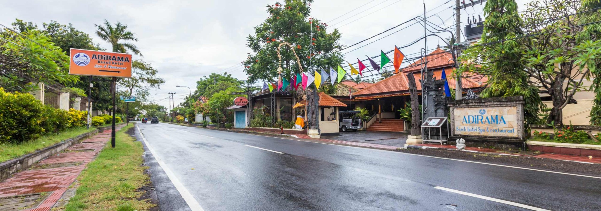 entree-adirama-beach-hotel-lovina-balitravel