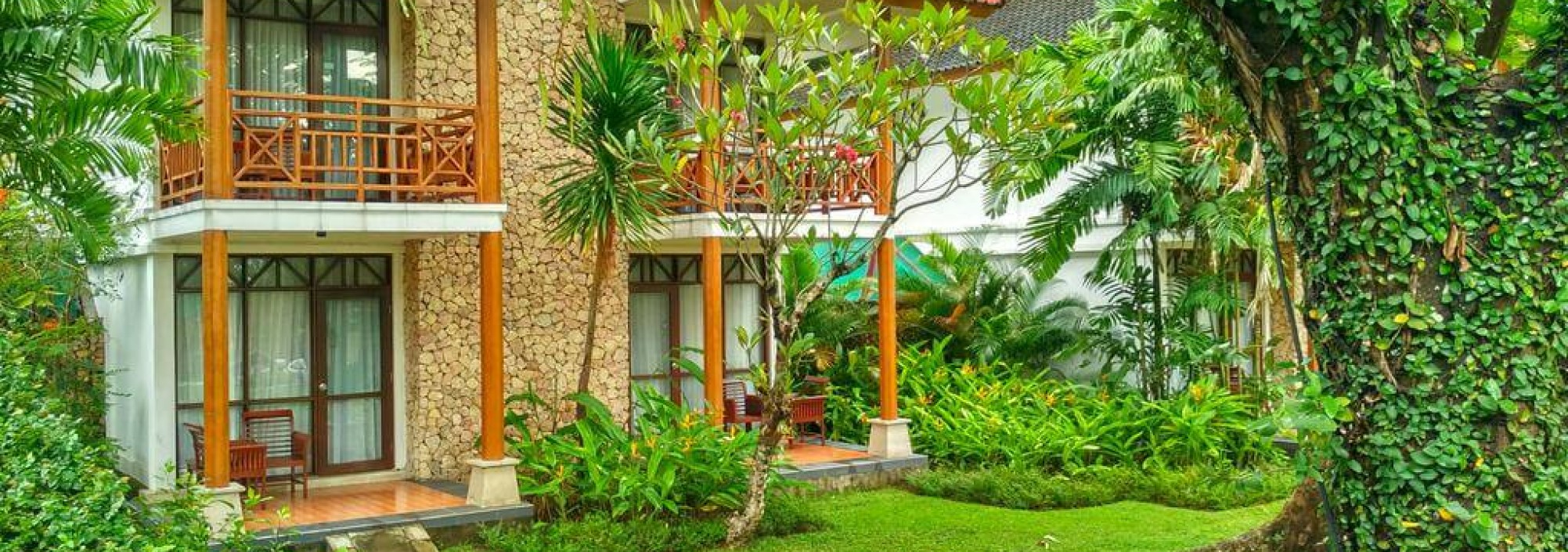 garden-chalet-holiday-resort-lombok-balitravel-1