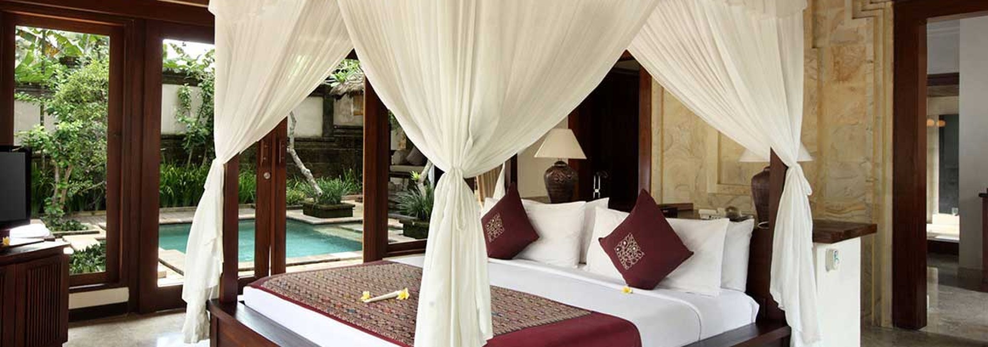 gardenview-pool-villa-ubud-village-resort-1