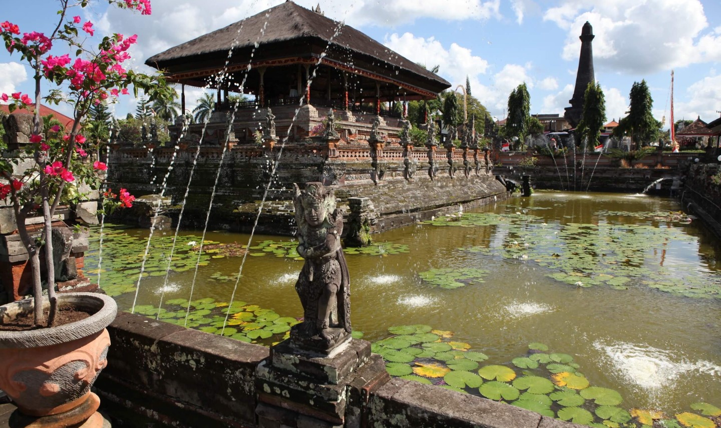 oude-gerechtshof-museum-klungkung-bali