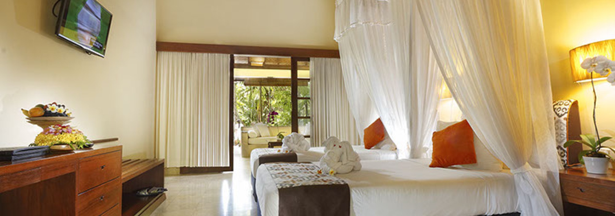 patio-room-mimi-menjangan-1