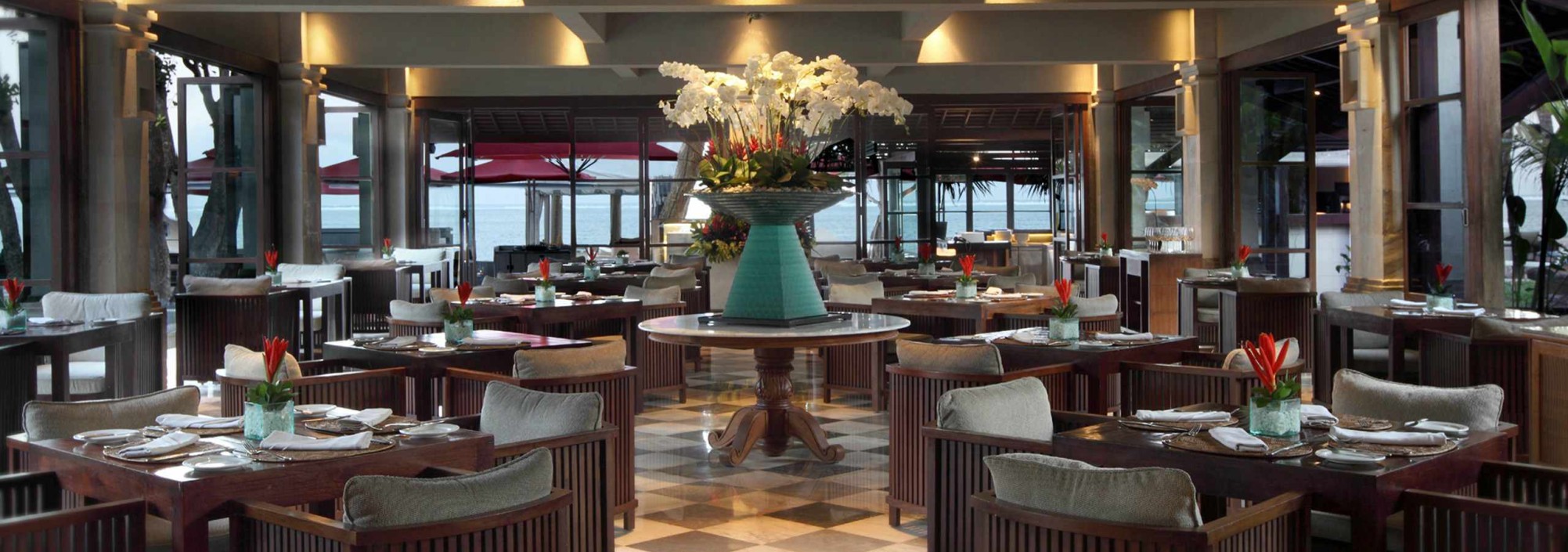 puri-santrian-sanur-restaurant-balitravel