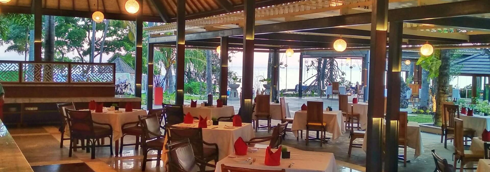 restaurant-holiday-resort-lombok