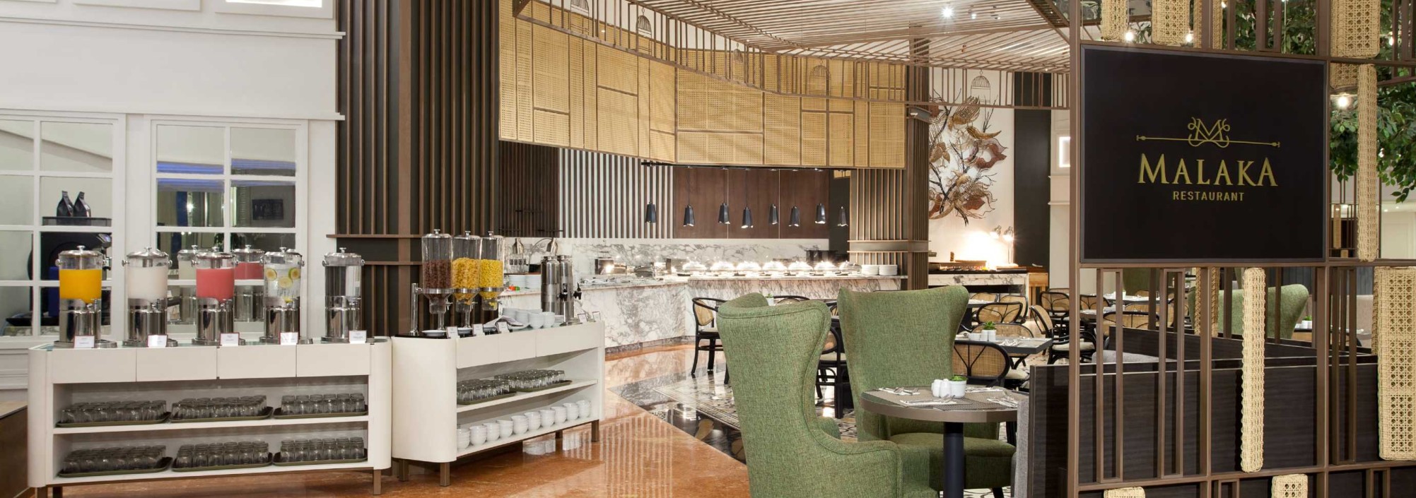 restaurant-mercure-jakarta-batavia-balitravel