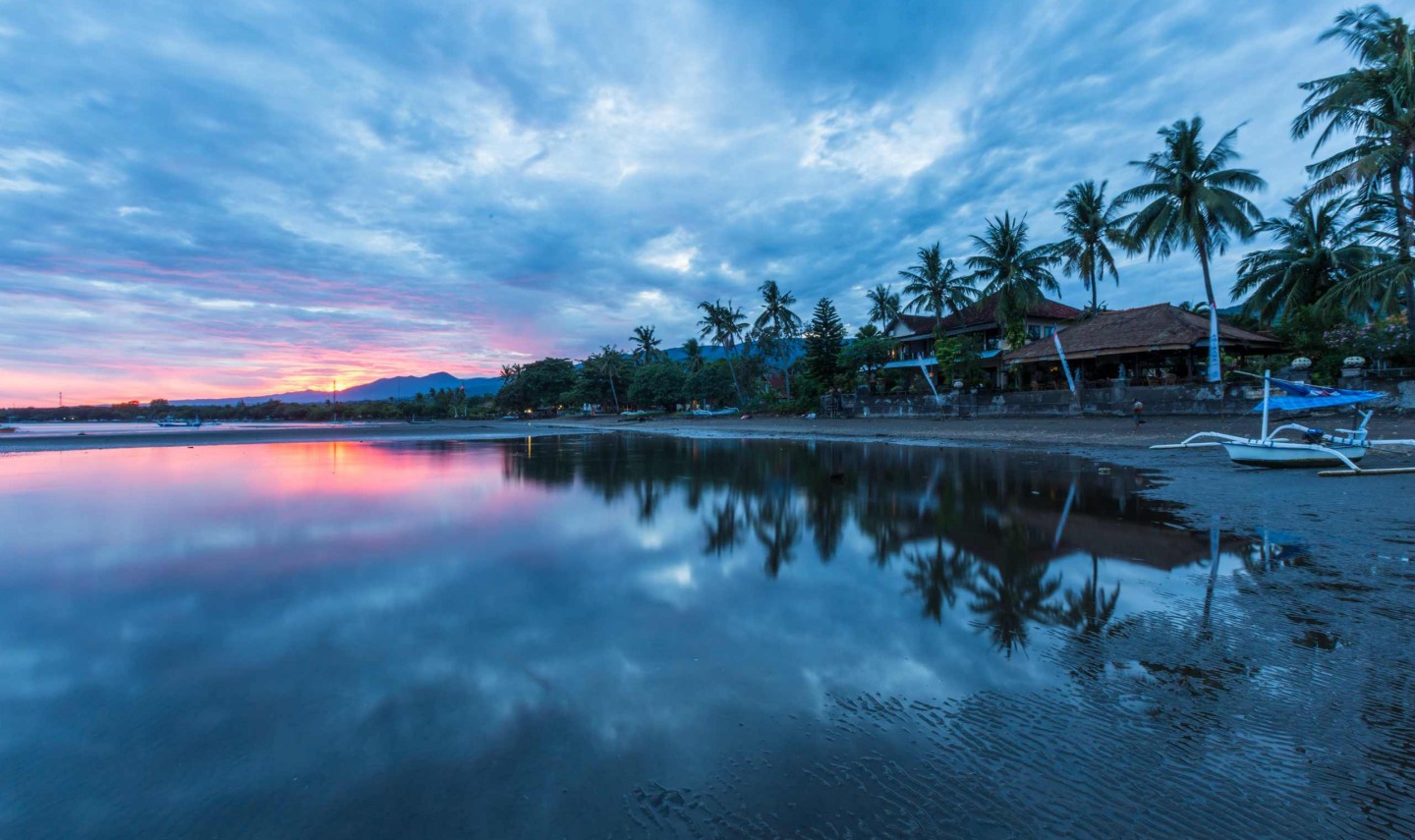 strand-adirama-beach-hotel-lovina-balitravel