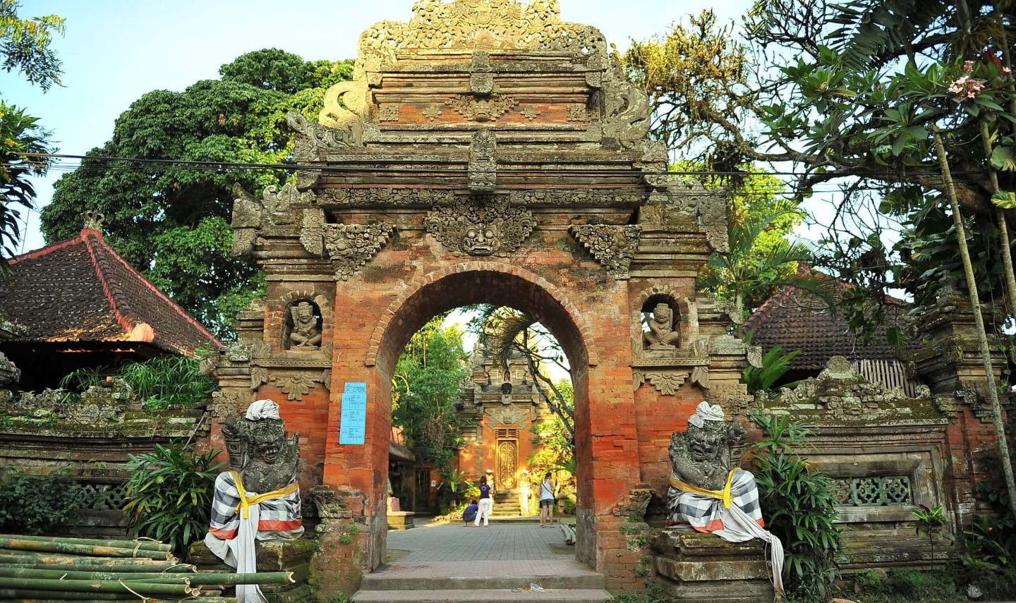 ubud-palace-puri-saren-agung-bali-balitravel-4
