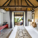 amed-cottage-balcony-balitravel