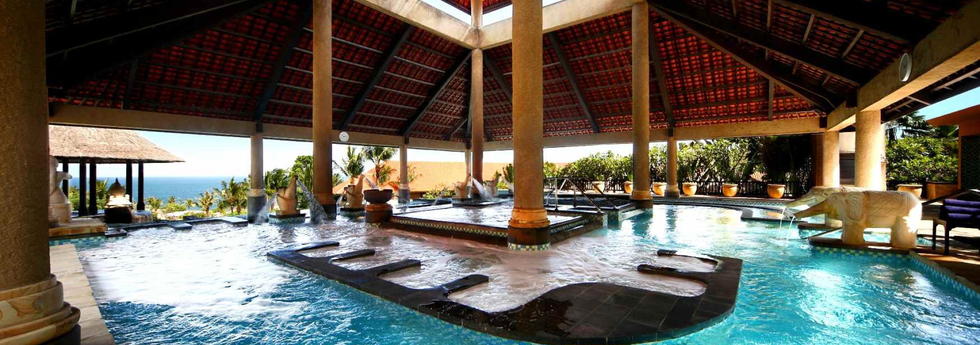 aquatonic-pool-ayana-resort-jimbaran