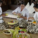 balinese-palm-leaf-creation-ubud-balitravel