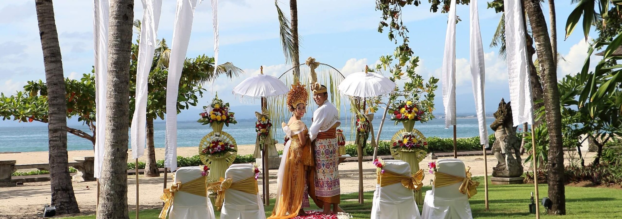 balinese-wedding-holidayinn-resort-tuban-bali-travel