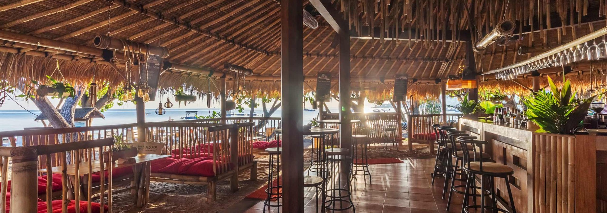 bamboo-bar-taman-sari-balitravel