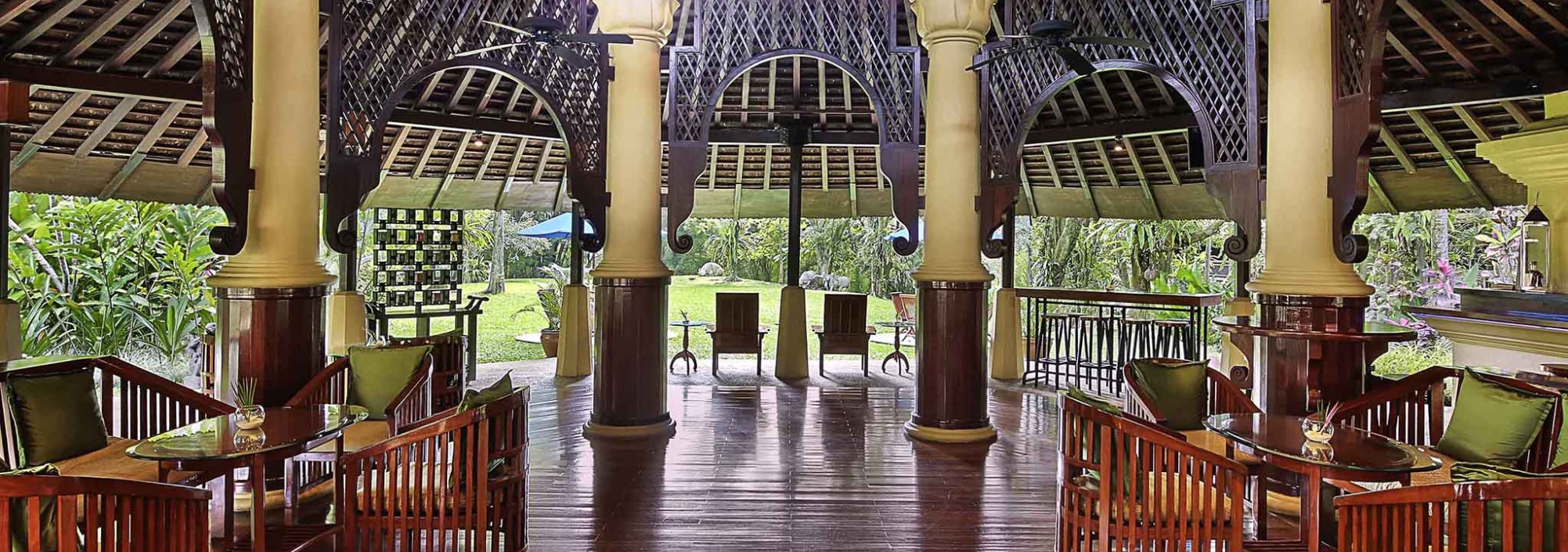 bar-novotel-bogor-java-balitravel