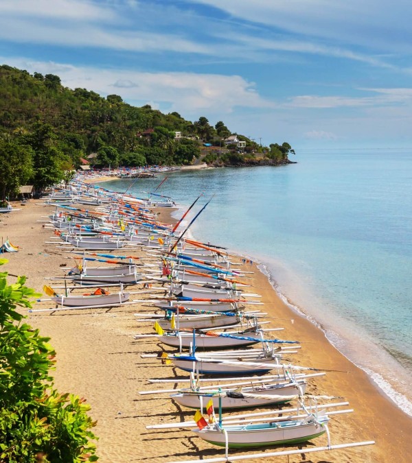 boten-strand-amed-bali