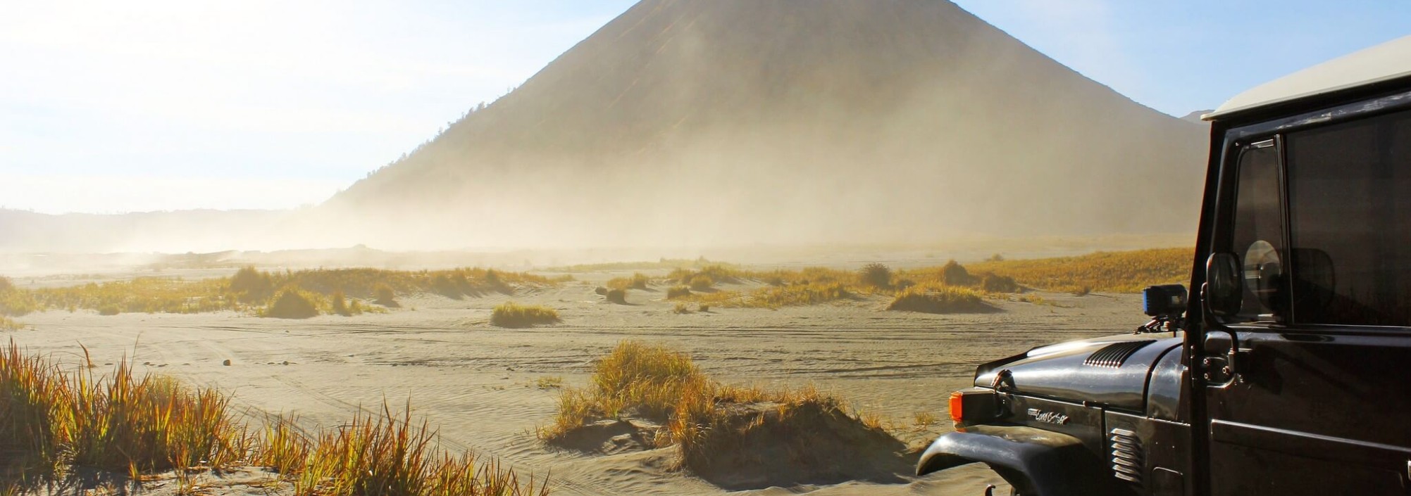 bromo-vulkaan-jeep-zonsopgang-java