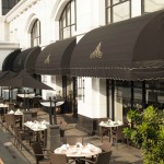 buiten-restaurant-the-papandayan-bandung-balitravel