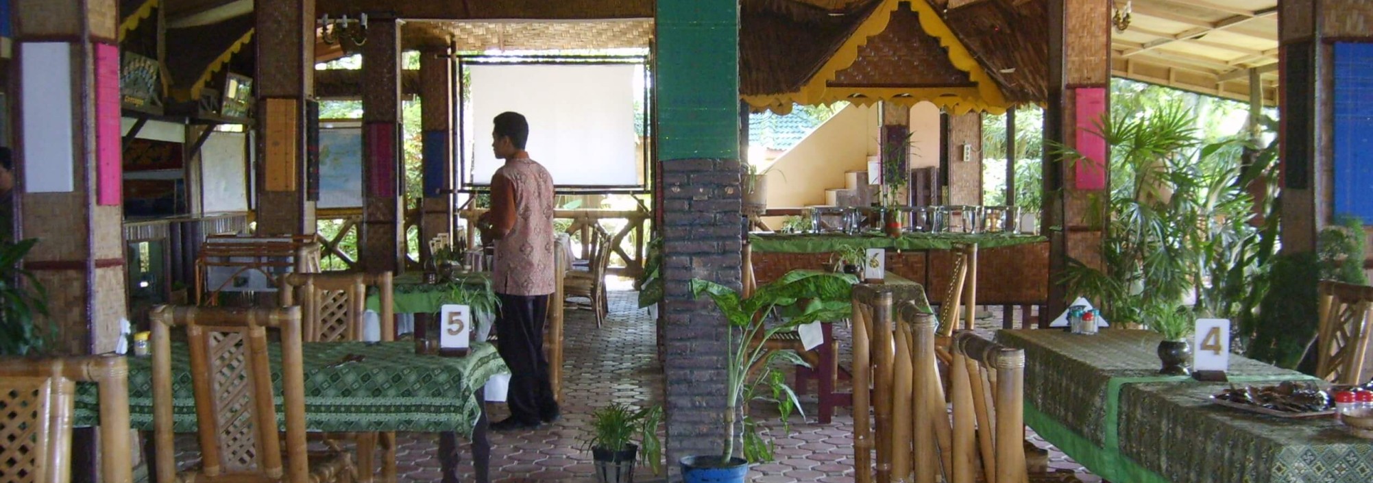 bukit-lawang-cottages-sumatra-6