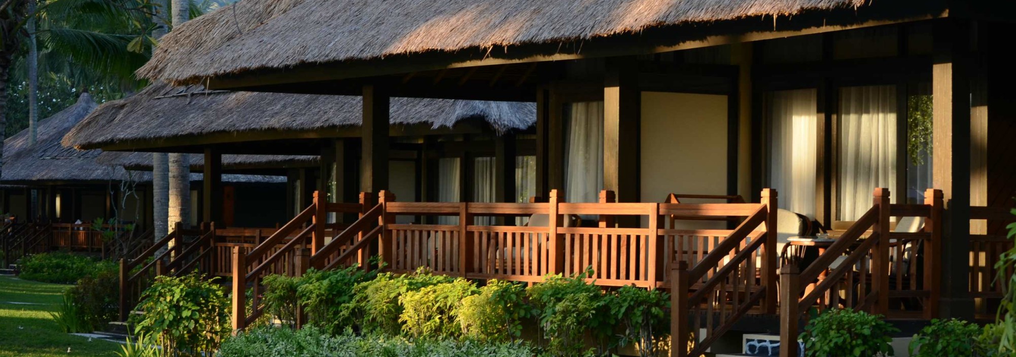 bungalow-kila-senggigi-balitravel