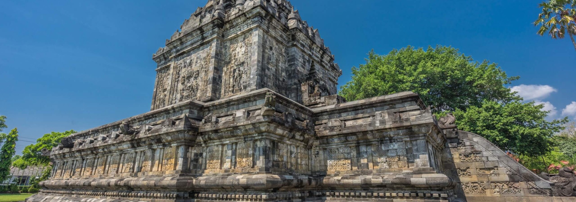 candi-mendut-tempel-pawon-borobudur-balitravel