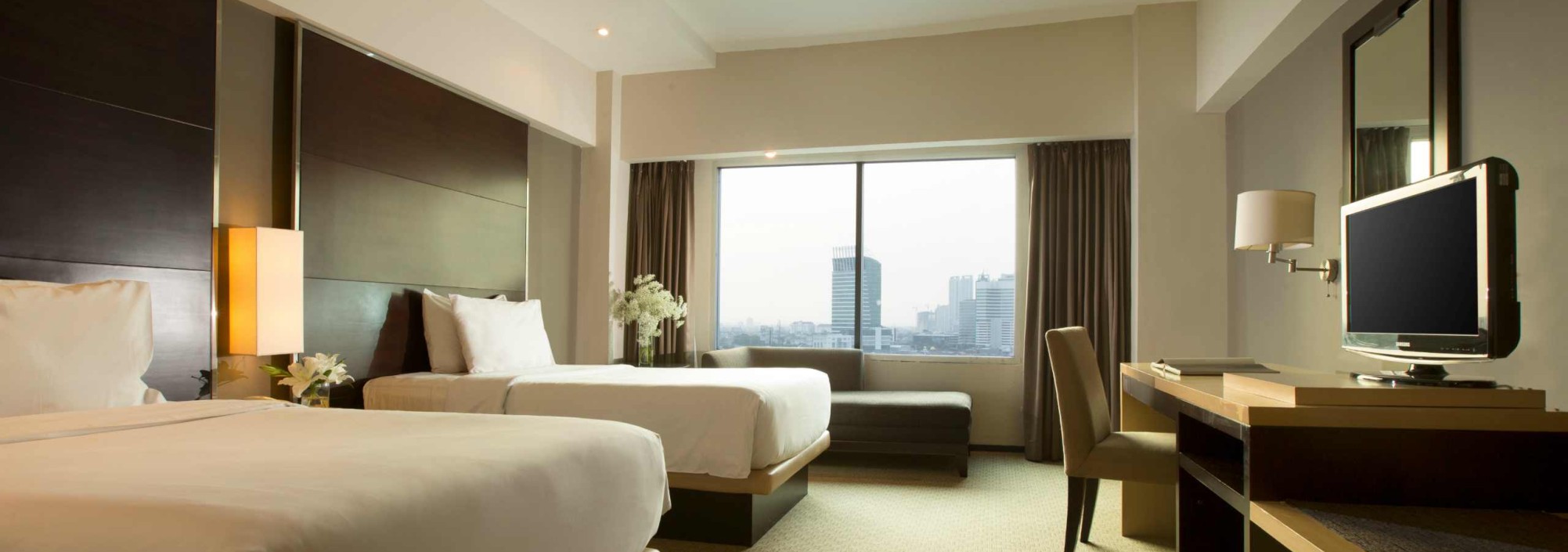 club-premiere-room-santika-premiere-jakarta-balitravel