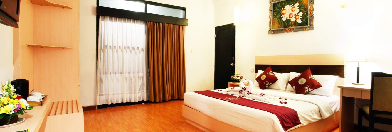 deluxe-kamer-puri-saron-resort-seminyak-balitravel-1