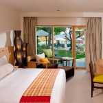 deluxe-pool-access-holidayinn-baruna-tuban-balitravel