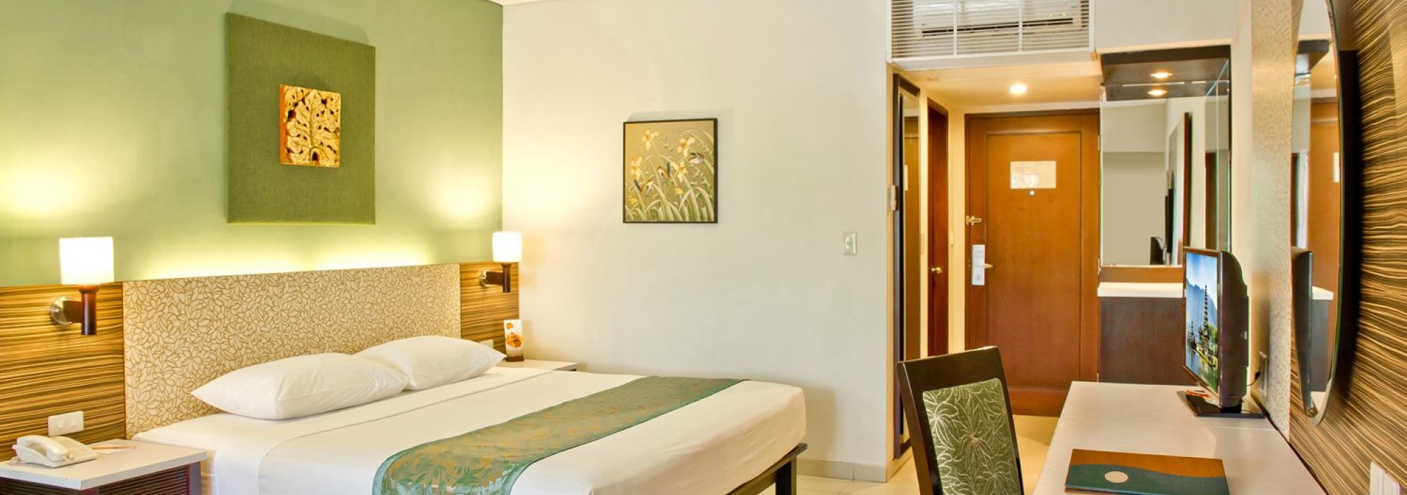 deluxe-room-bali-rani-hotel-kuta-balitravel