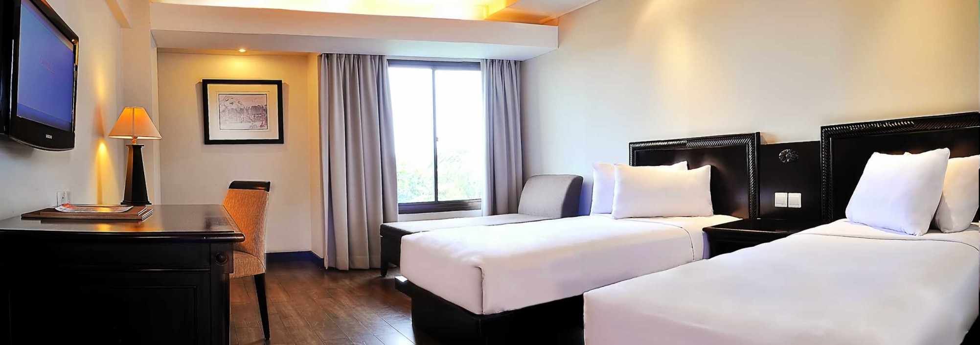 deluxe-twin-santika-cirebon-balitravel