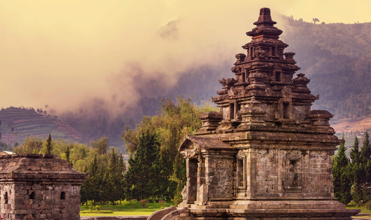 dieng-plateau-java-balitravel-1