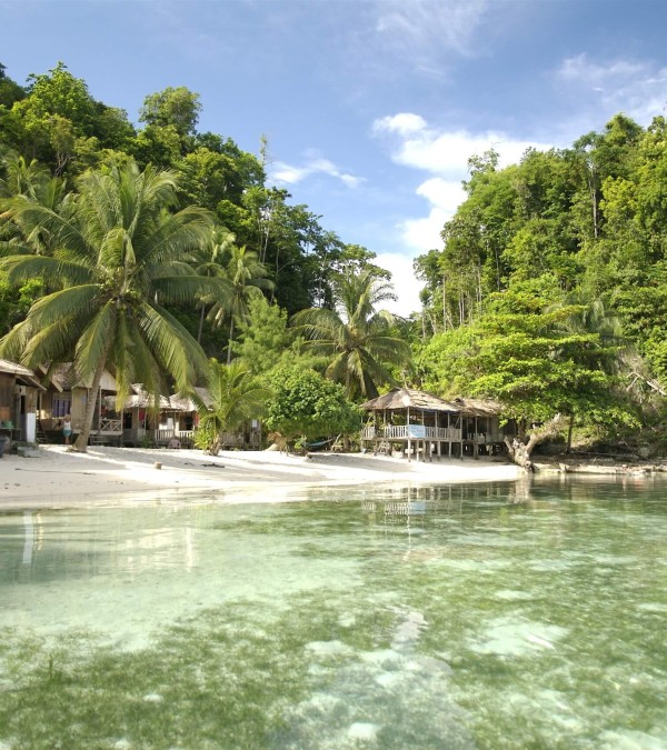 eiland-togian-natuur-strand-sulawesi-2