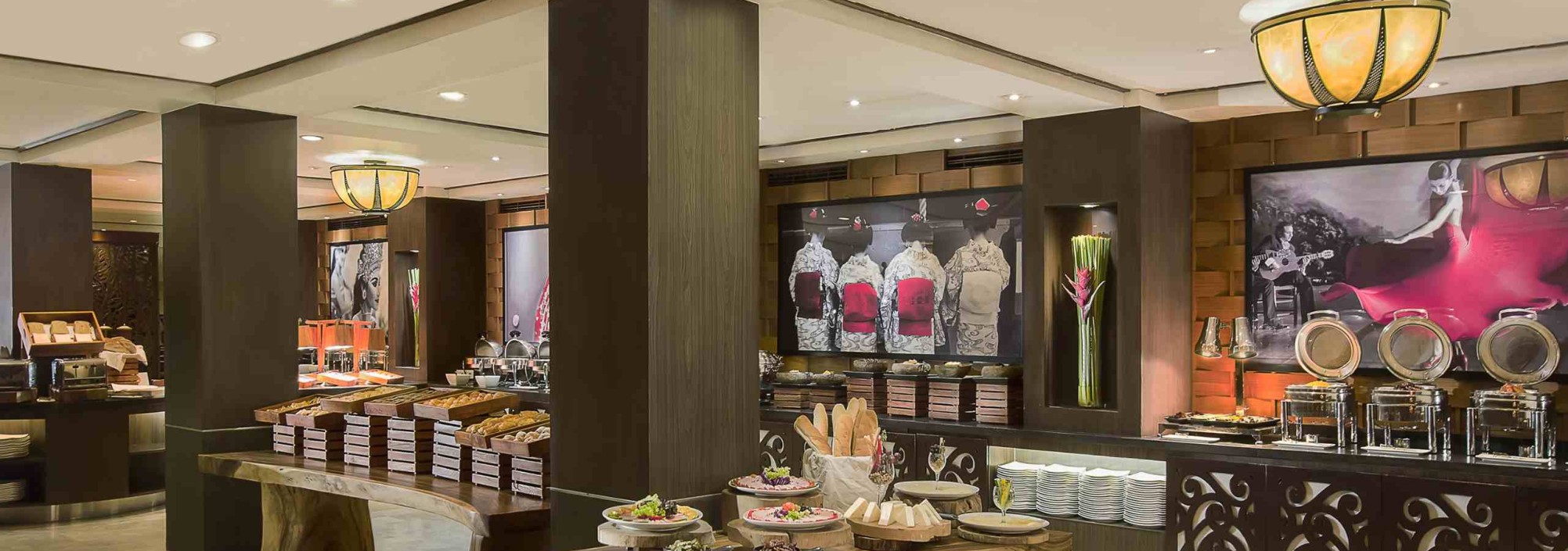 el-patio-restaurant-melia-bali