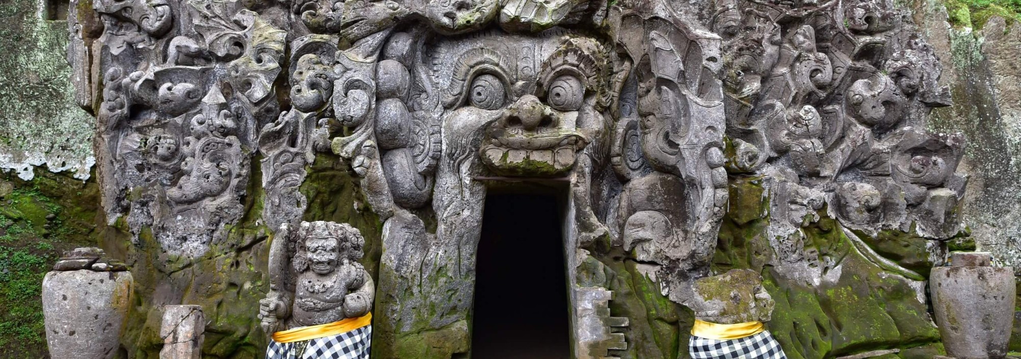 elephant-cave-goa-gajah-bali-travel-1
