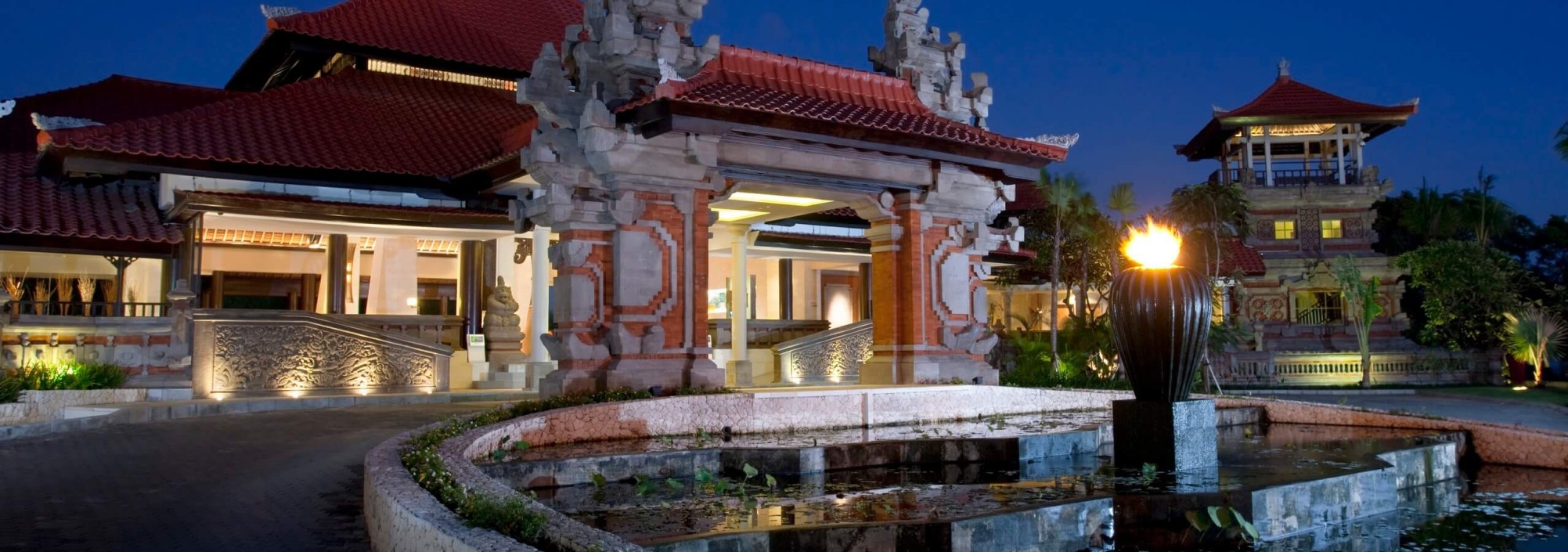 entree-holidayinn-resort-tuban-balitravel