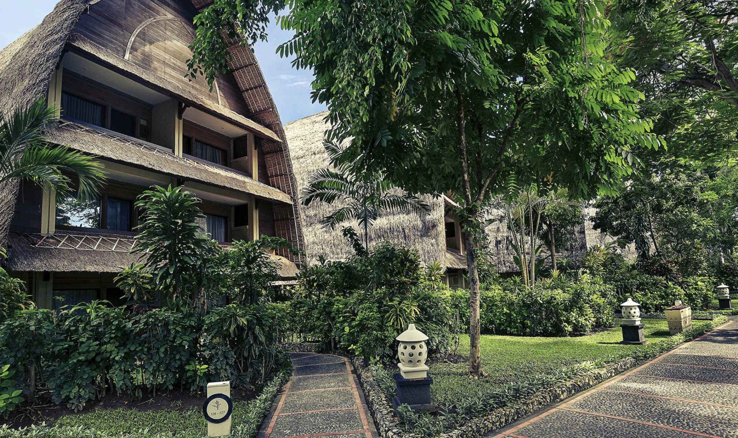 exterior-mercure-sanur-bali