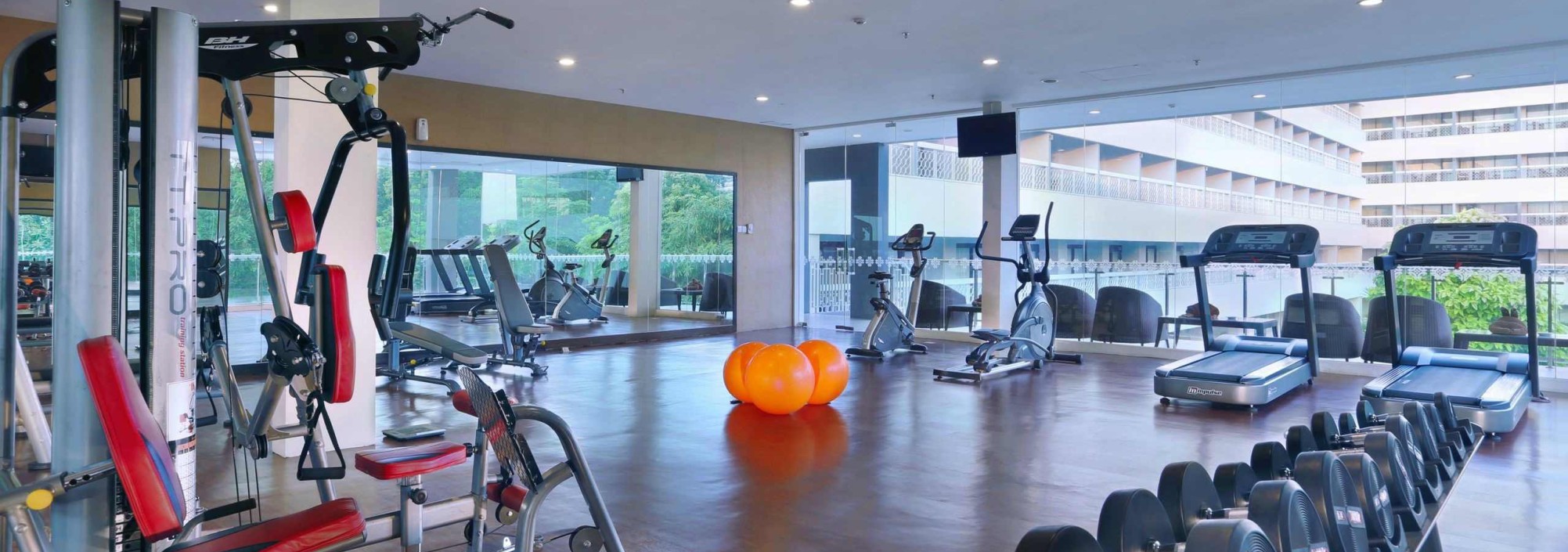 fitness-royal-ambarrukmo-yogyakarta