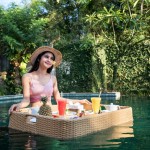 floating-breakfast-radha-phala-ubud-balitravel-1