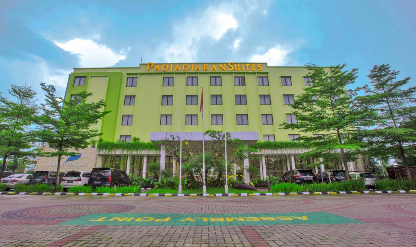 front-padjadjaran-suites-bogor-balitravel