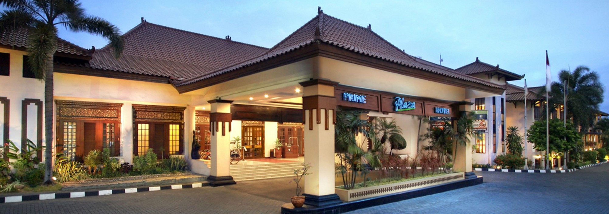 front-prime-plaza-hotel-jogyakarta-balitravel