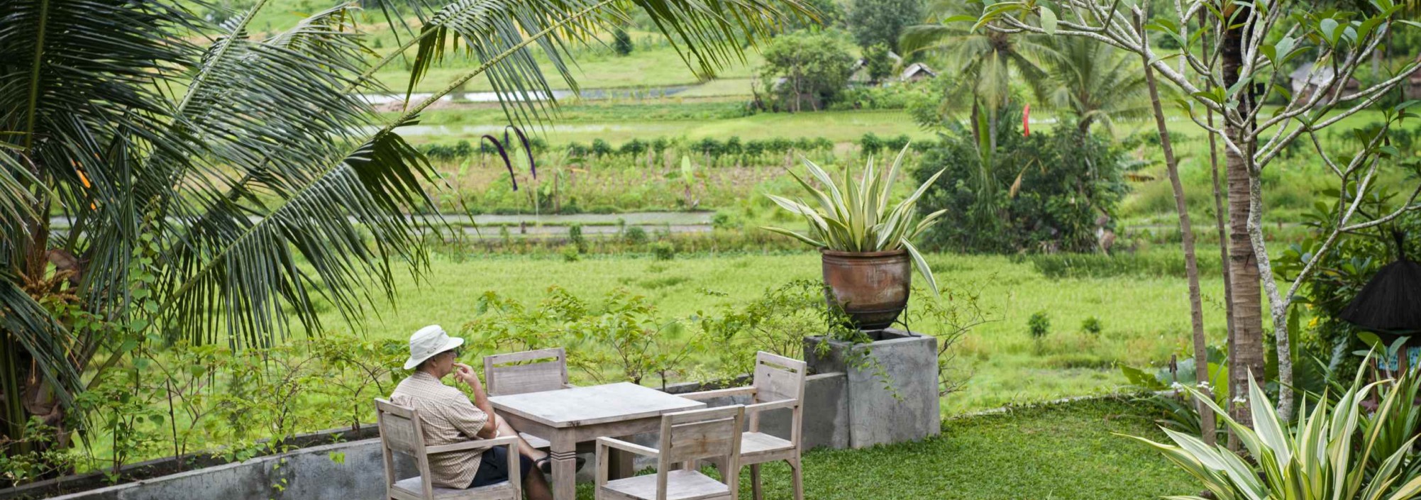 garden-cepik-villa-sidemen-balitravel