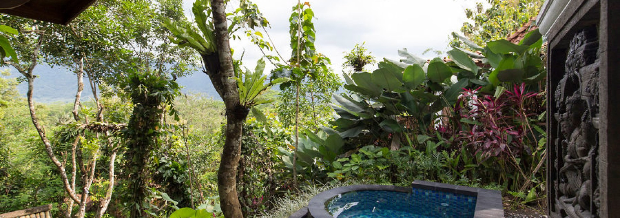 garden-plunge-pool-villa-view-plataran-borobudur