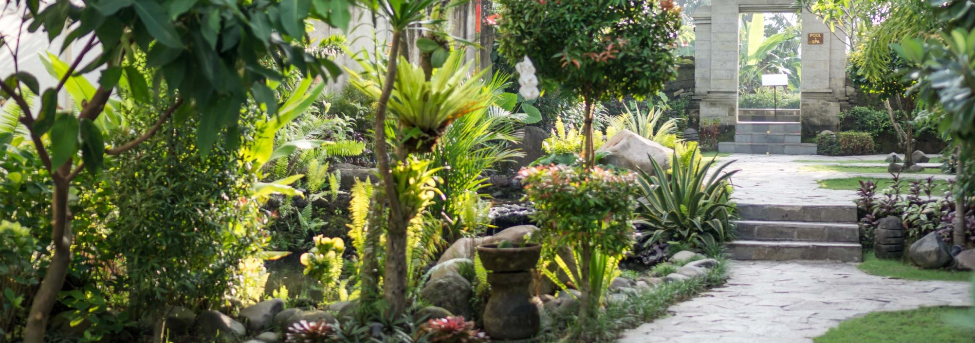 garden-radha-phala-resort-ubud-balitravel-1