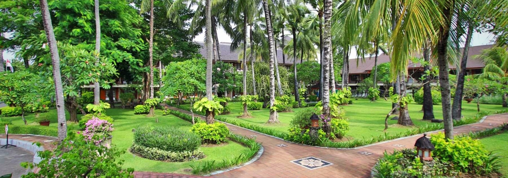 garden-the-jayakarta-bali-beach-resort-balitravel-2