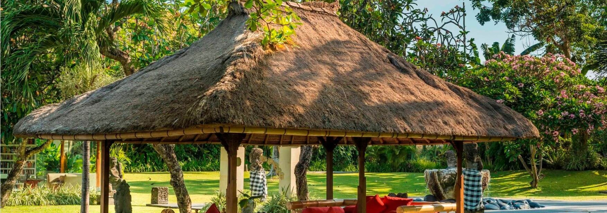 gazebo-segara-village-resort-balitravel