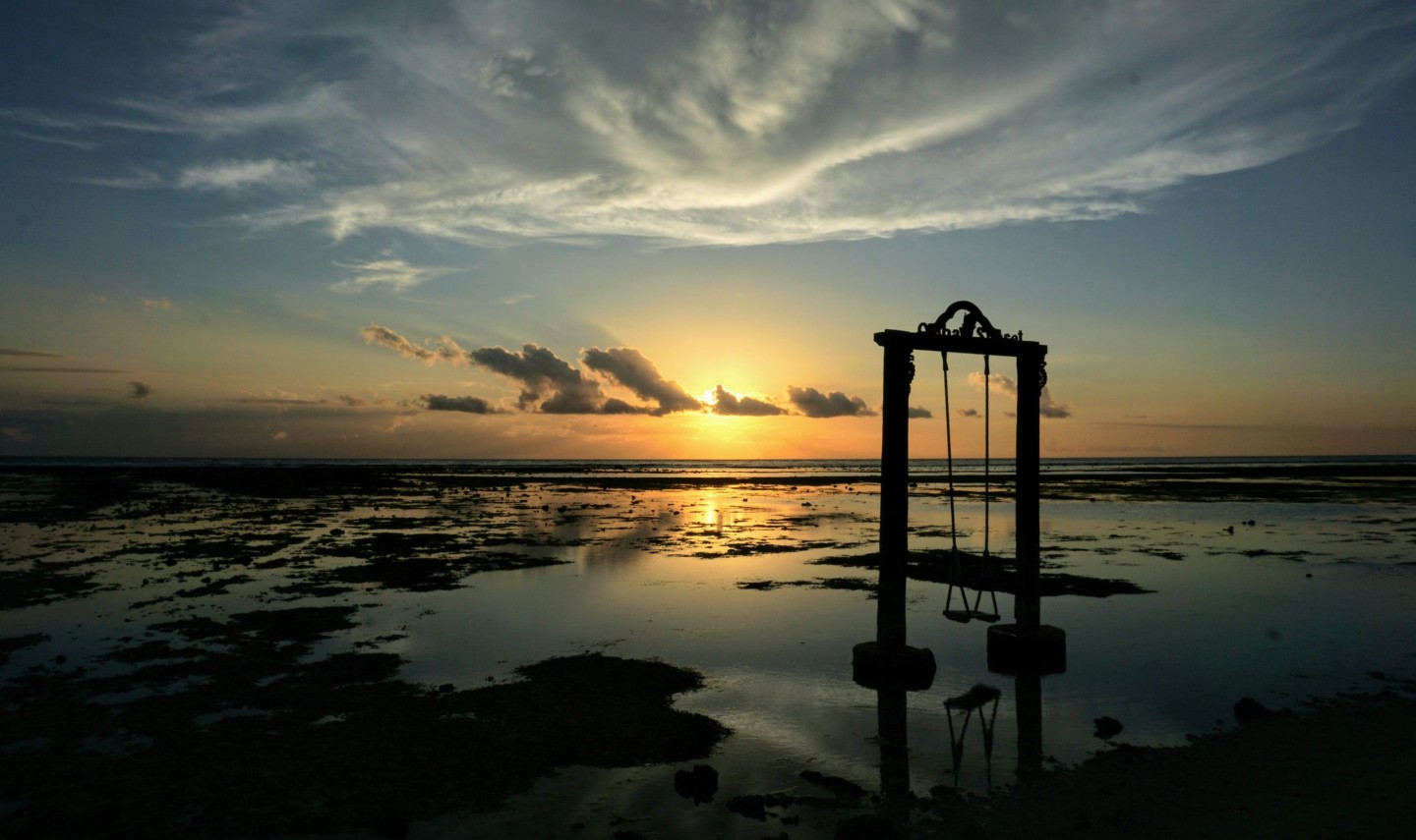 gili-trawangan-schommel-unsplash