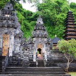 goa-lawah-tempel-balitravel-1