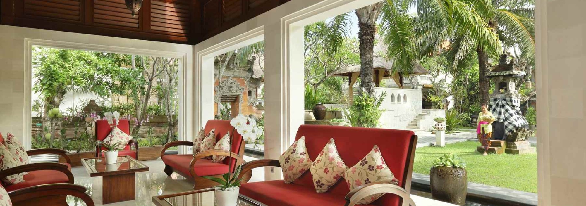 griya-santrian-lobby-bali-travel