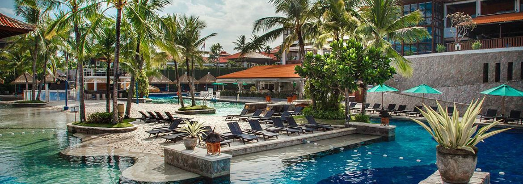 hard-rock-hotel-bali-zwembad