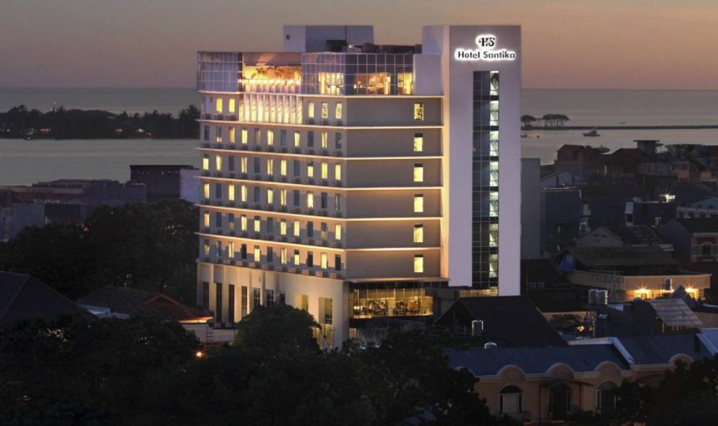 hotel-santika-makassar-sulawesi-2