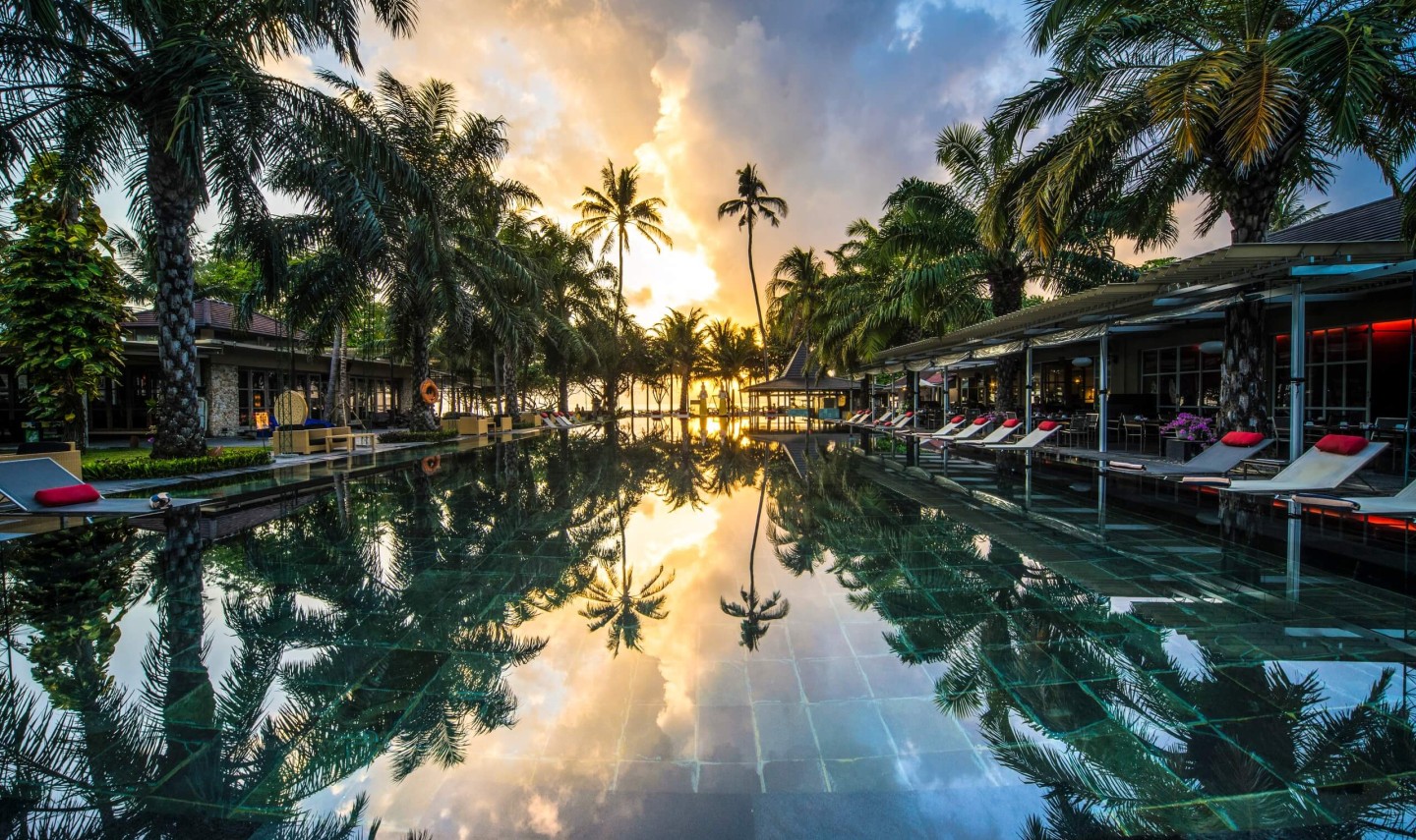 infinity-pool-segara-village-resort-balitravel-1