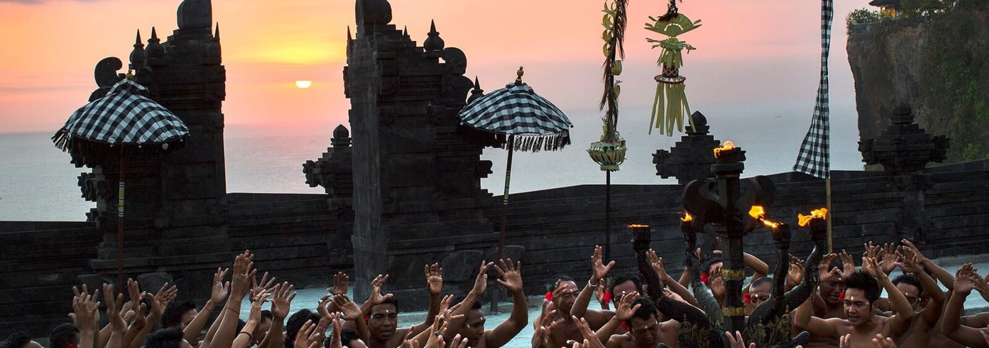 kecak-vuur-dans-bali-balitravel