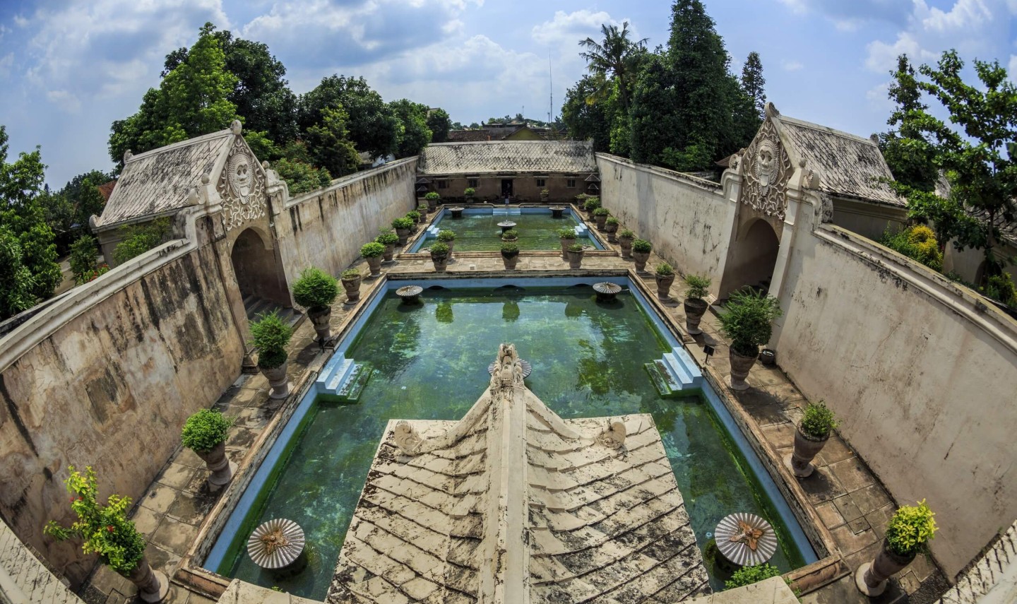 kraton-waterkasteel-yogyakarta-balitravel-1